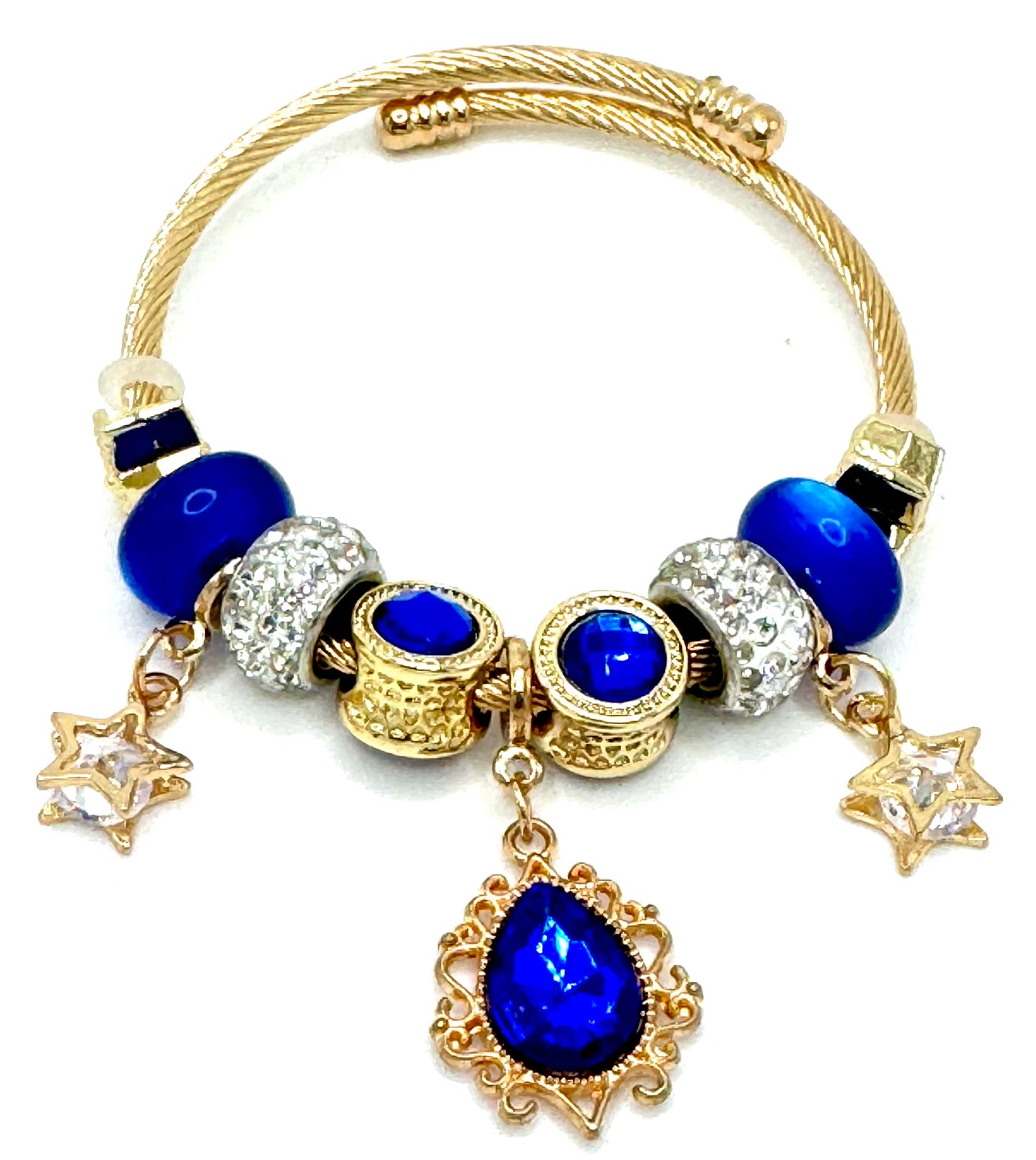 🎀 Charmed dora style bracelet 🎀