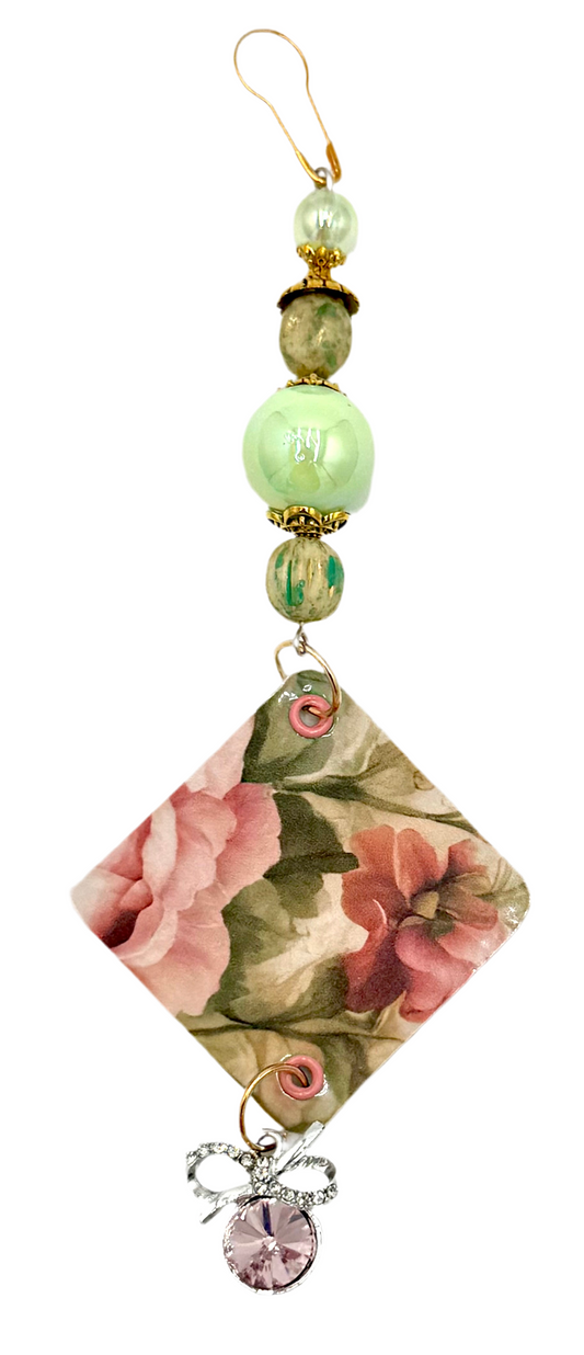 Charmed dangle