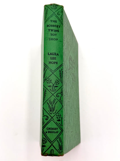 The Bobbsey Twins:Toy shop by Laura Lee Hope