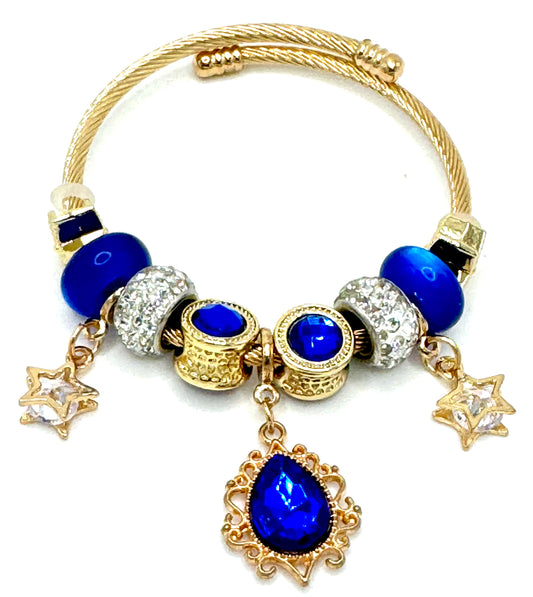 🎀 Charmed dora style bracelet 🎀