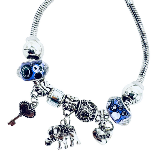 💕 Charmed dora style bracelet 💕
