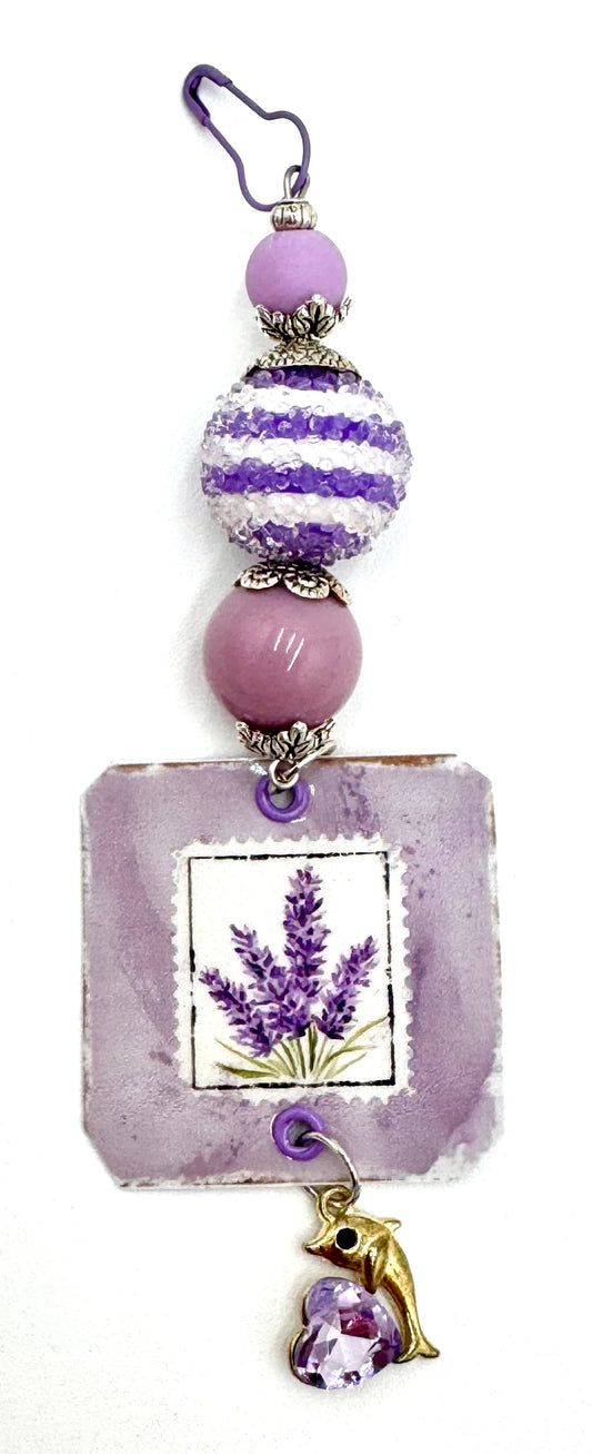 Charmed dangle