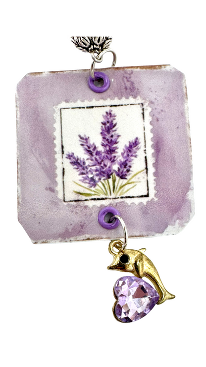 Charmed dangle