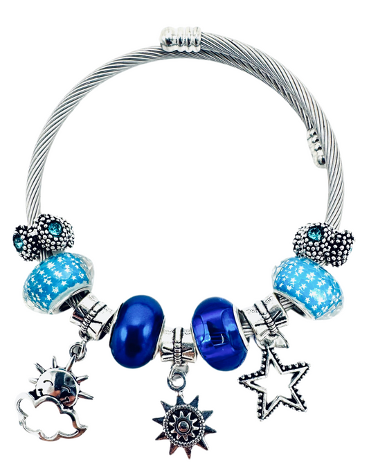 💕 Charmed dora style bracelet 💕