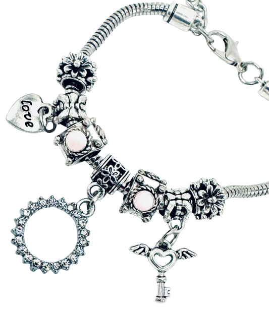 🎀 Charmed dora style bracelet 🎀