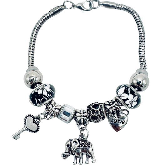 🎀 Charmed dora style bracelet 🎀