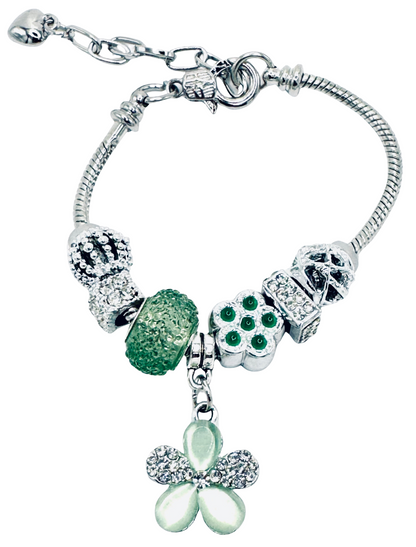 🎀 Charmed dora style bracelet 🎀