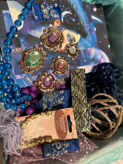 Mindfull Junk Journaling Challenge Box